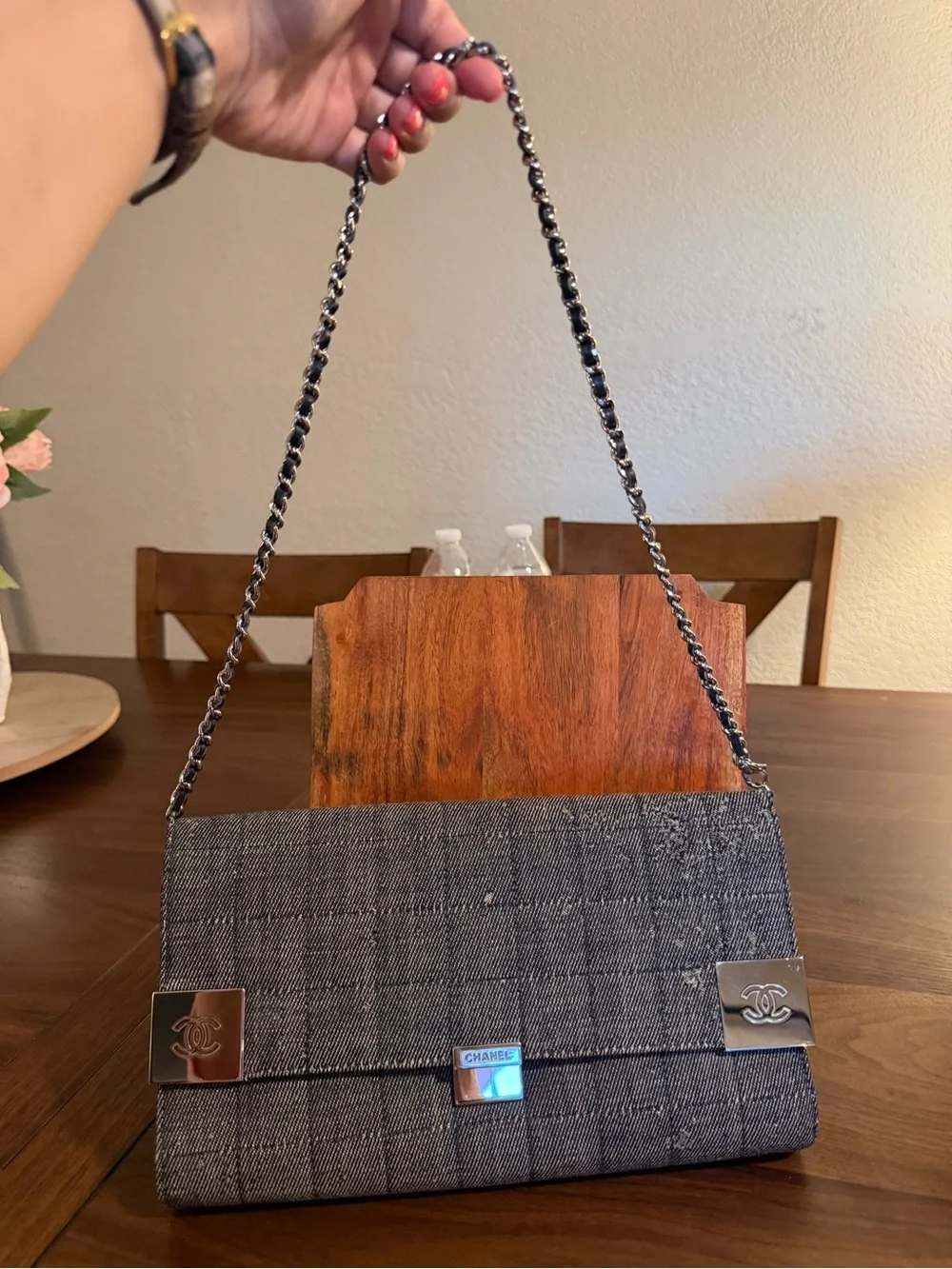 🖤 CHANEL Denim East West Chocolate Bar Handbag